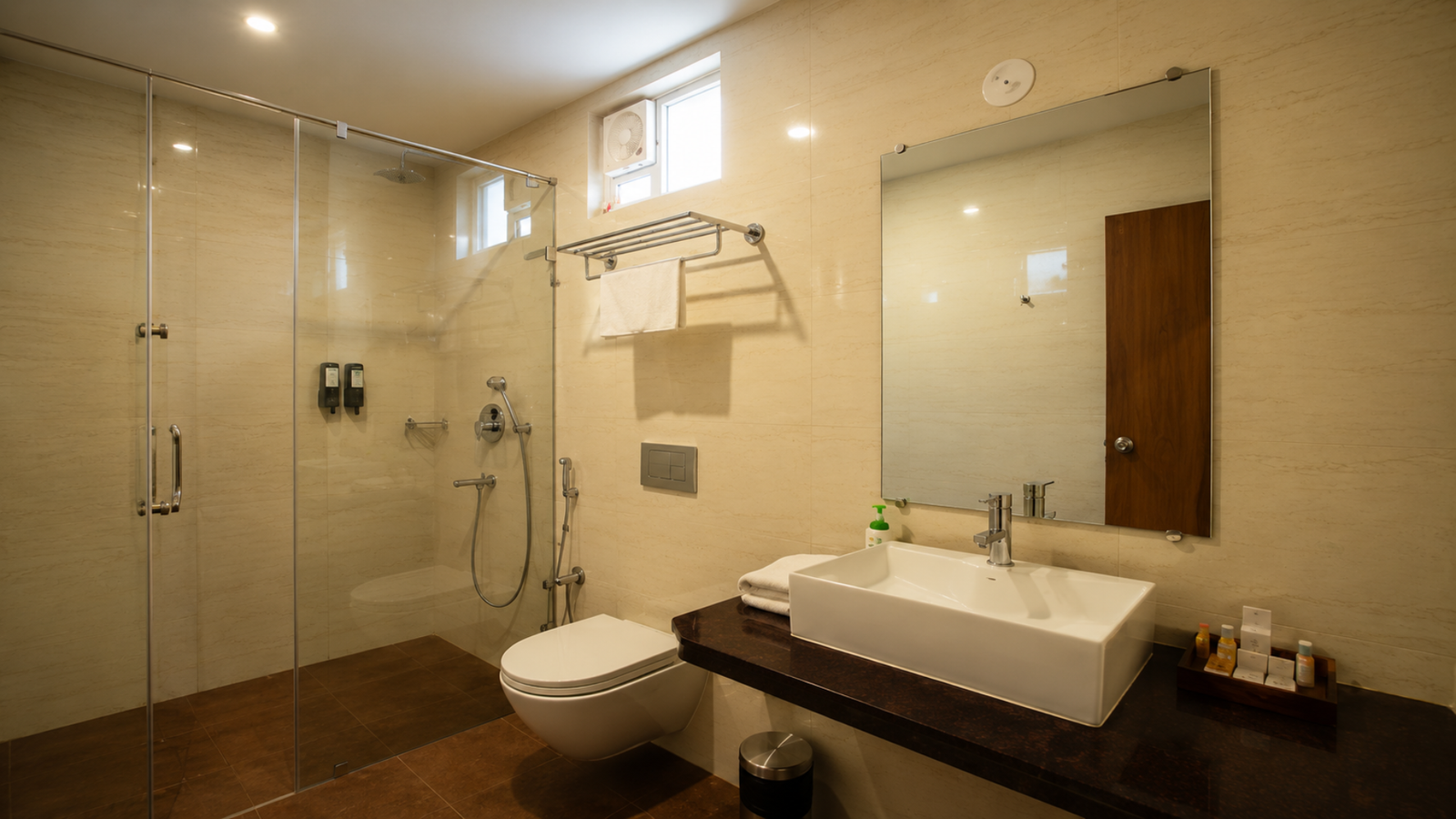 Deluxe Room Image 5